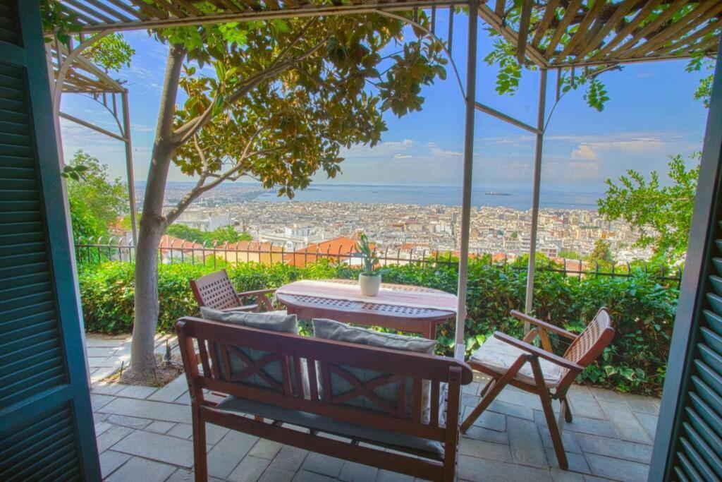 Ano Poli Stay With Private Terrace And View سالونيك المظهر الخارجي الصورة